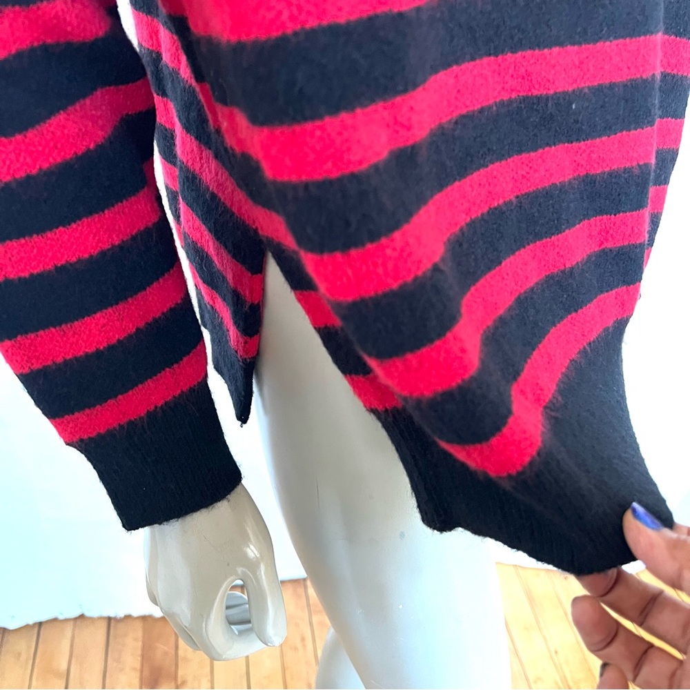 Women’s Loose High Neck Striped Drop Shoulder Knit Turtleneck Sweater - Picture 12 of 12